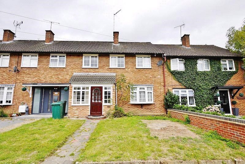 3 bed terraced house to rent in Knights Way, Brentwood CM13 Zoopla