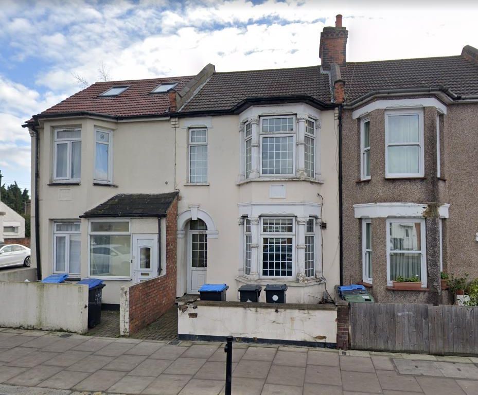 Studio to rent in Hertford Road, London N9, £1,067 pcm Zoopla