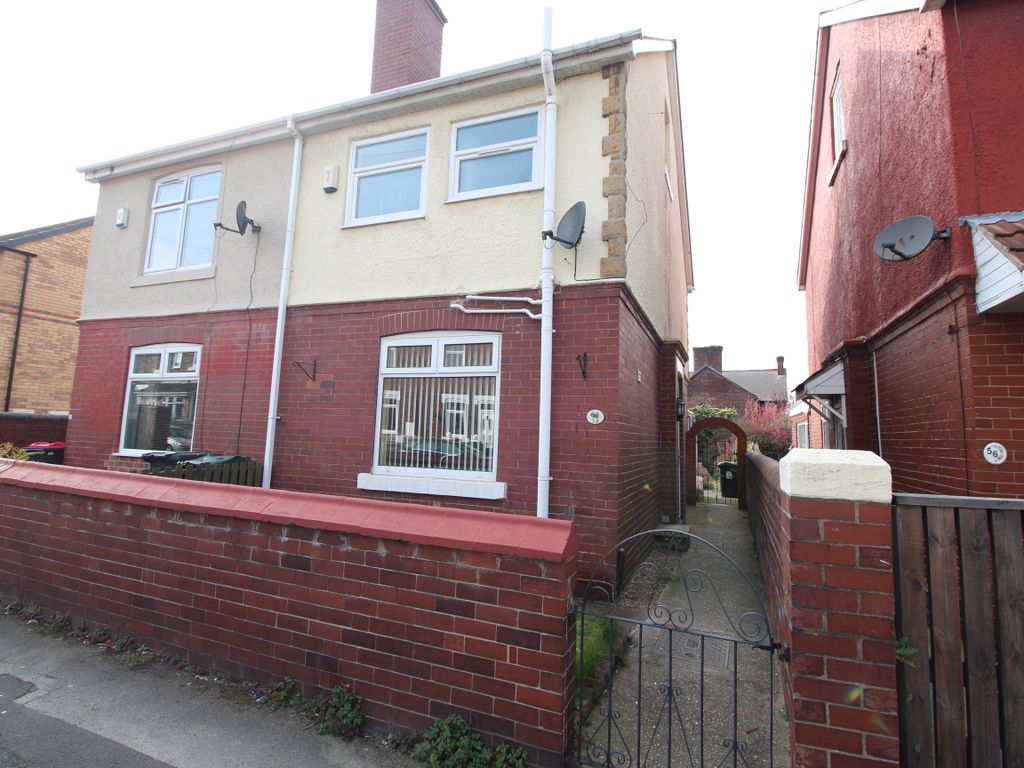 3 bed semidetached house to rent in Park Road, WathUponDearne