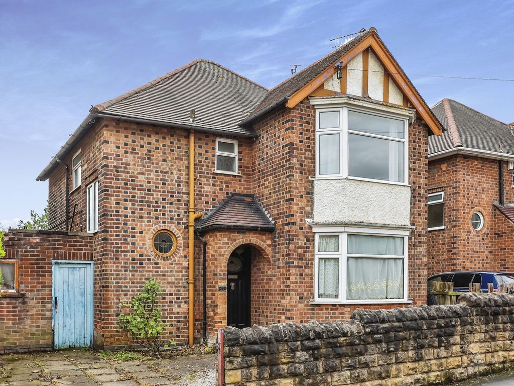 3 bed detached house for sale in Leslie Road, Forest Fields NG7, £