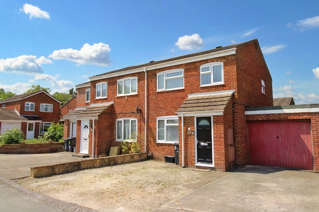 3 bed detached house for sale in Nantwich, Freshbrook, Swindon SN5 Zoopla