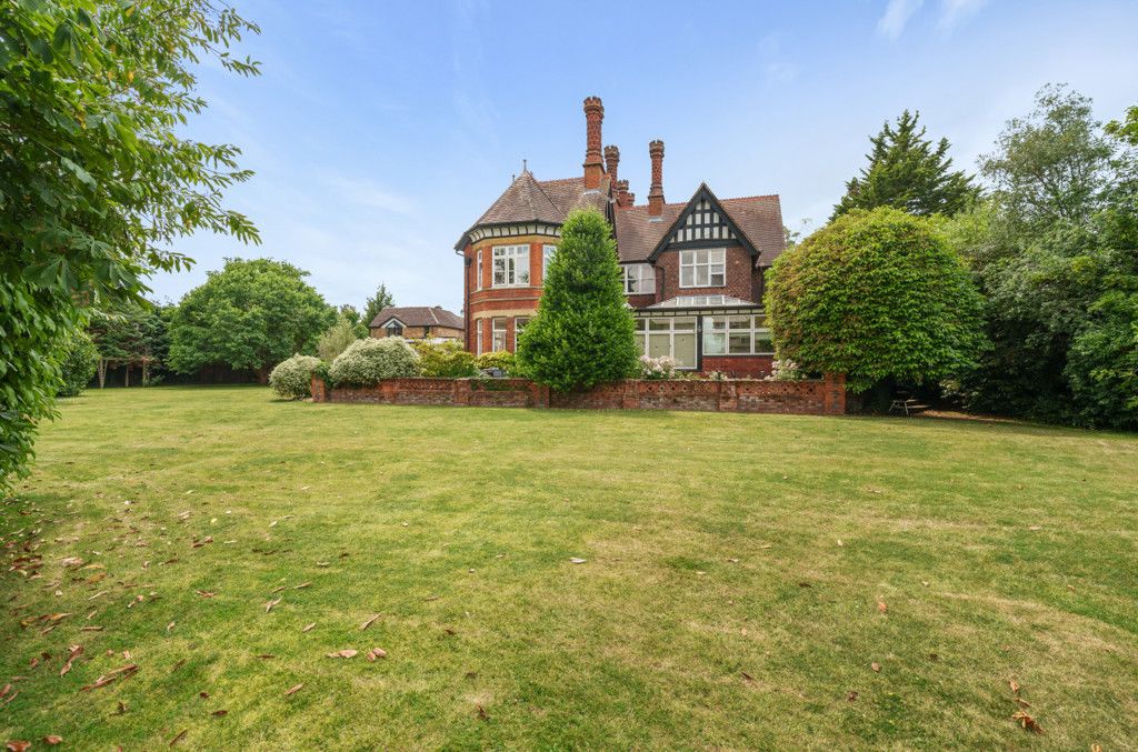 3 bed flat for sale in The Friary, Old Windsor, Windsor SL4 Zoopla