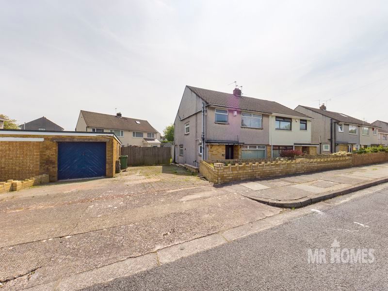 3 bed semidetached house for sale in Cae Newydd Close, Michaelston