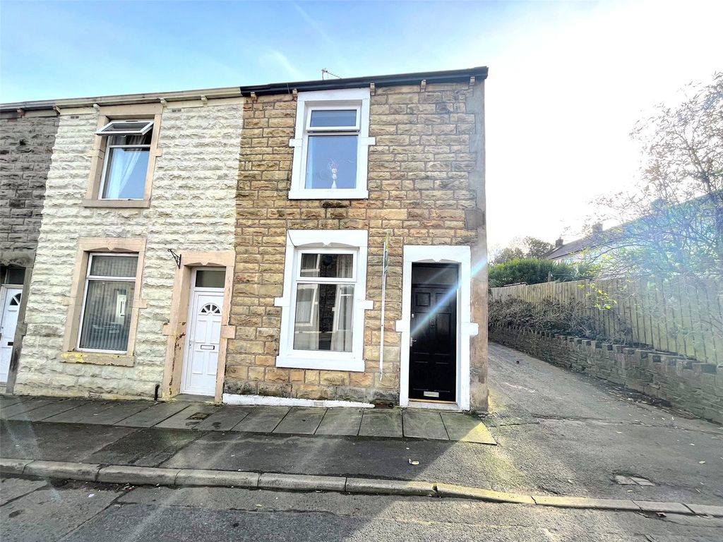 2 bed end terrace house for sale in Bridge Street, Rishton, Blackburn