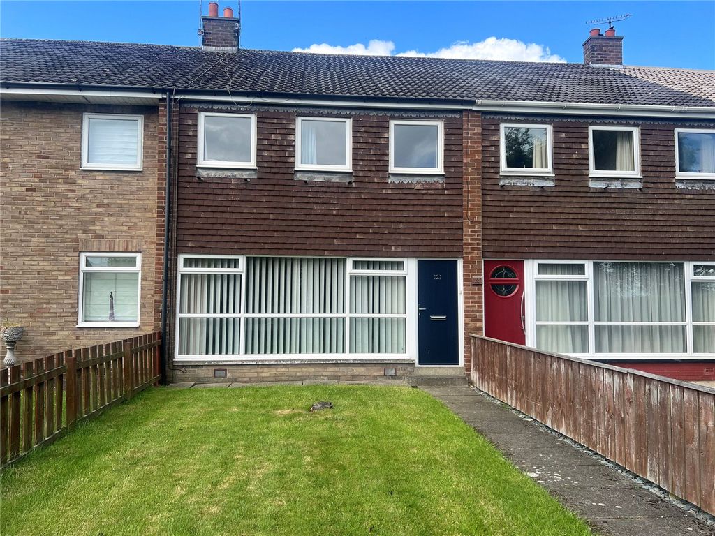 3 bed terraced house for sale in Thornhill Road, Ponteland, Newcastle