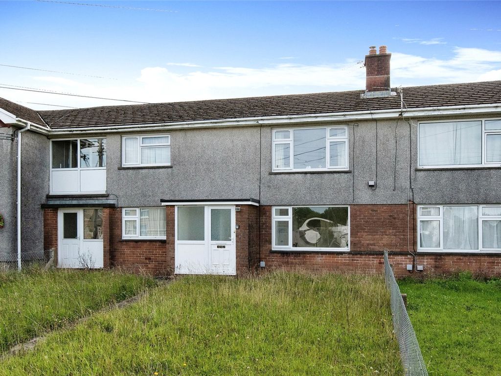 2 bed flat for sale in Waterloo Road, Penygroes, Llanelli