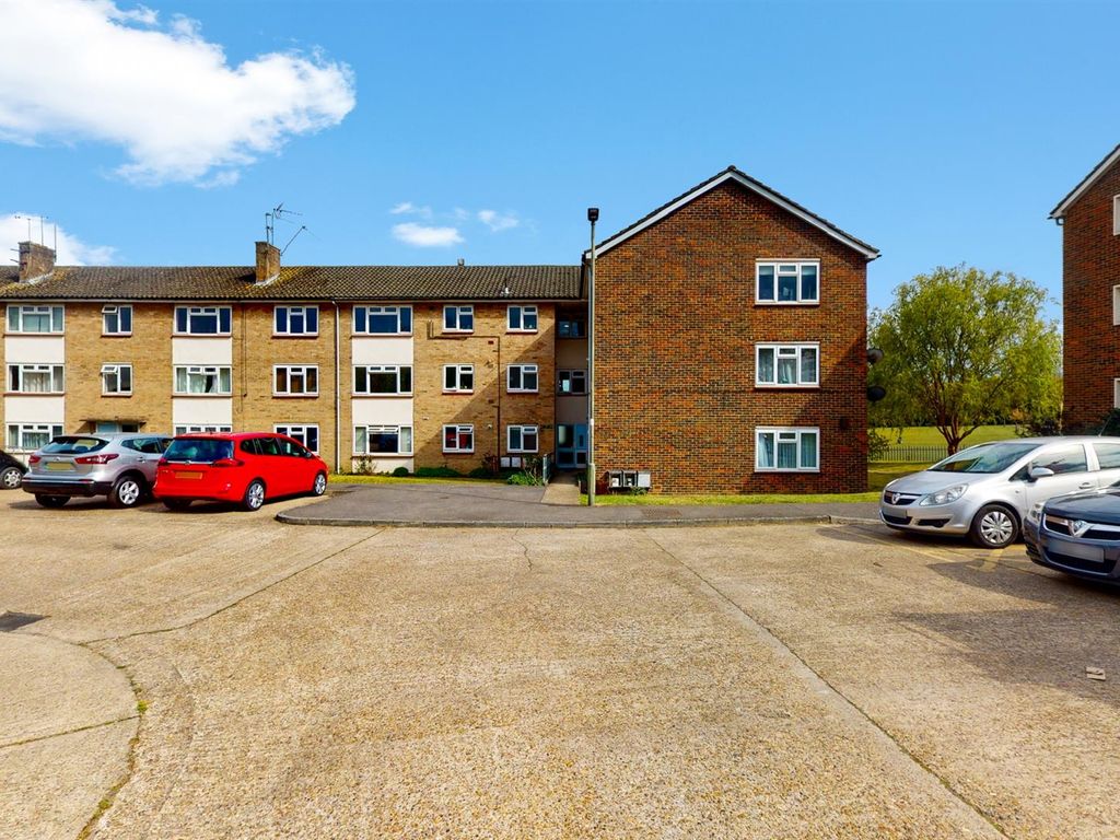 Martins Walk, London N10  