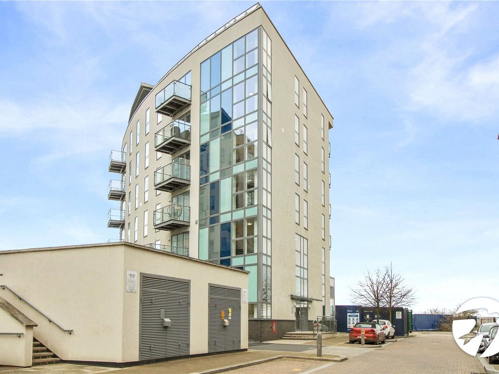 2 bed flat for sale in Oarsman House, Wainwright Avenue, Greenhithe