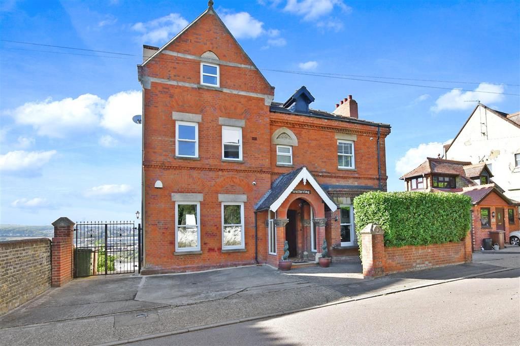 5 bed detached house for sale in Borstal Road, Rochester, Kent ME1 Zoopla