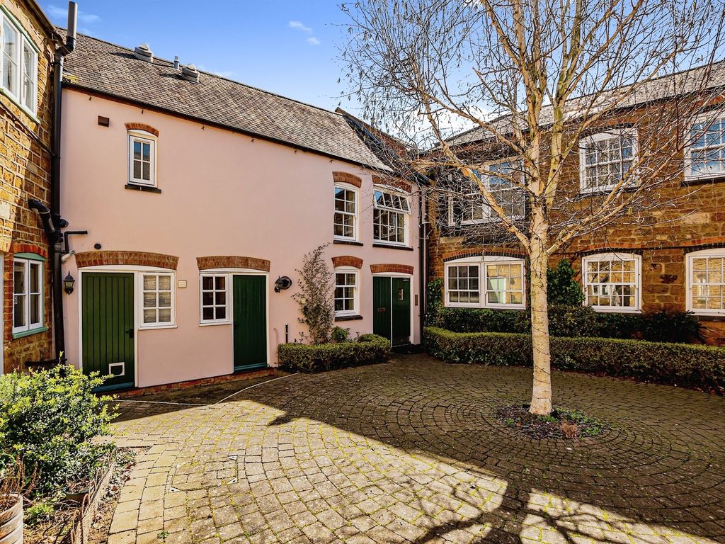 2 bed flat for sale in Sarjeant Court, Rothwell, Kettering NN14 Zoopla