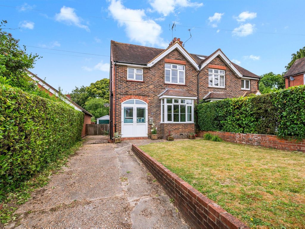 3 bed semidetached house for sale in Holtye Road, East Grinstead RH19 Zoopla