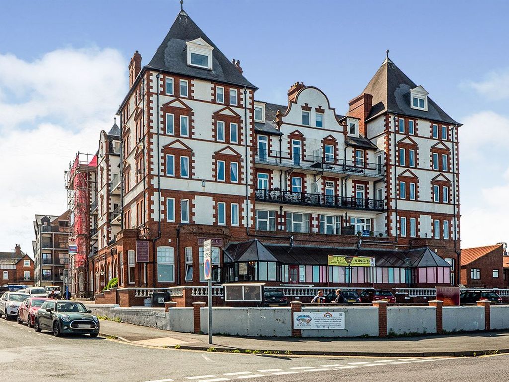 2 bed flat for sale in Argyle Road, Whitby, North Yorkshire YO21, £