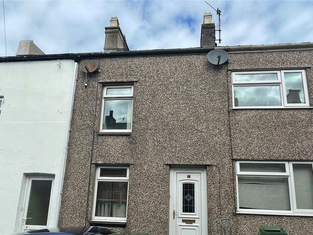 1 bed terraced house for sale in Stryd Yr Hendre, Caernarfon, Hendre