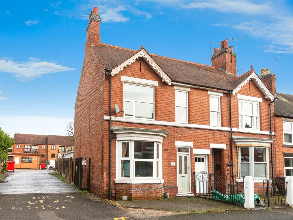 3 bed end terrace house for sale in Peel Terrace, Stafford ST16, £