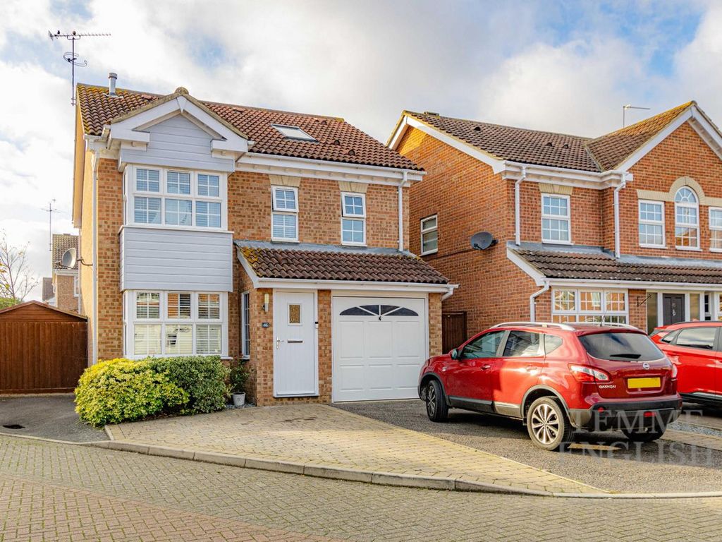 4 bed detached house for sale in Wallace Binder Close, Maldon CM9 Zoopla