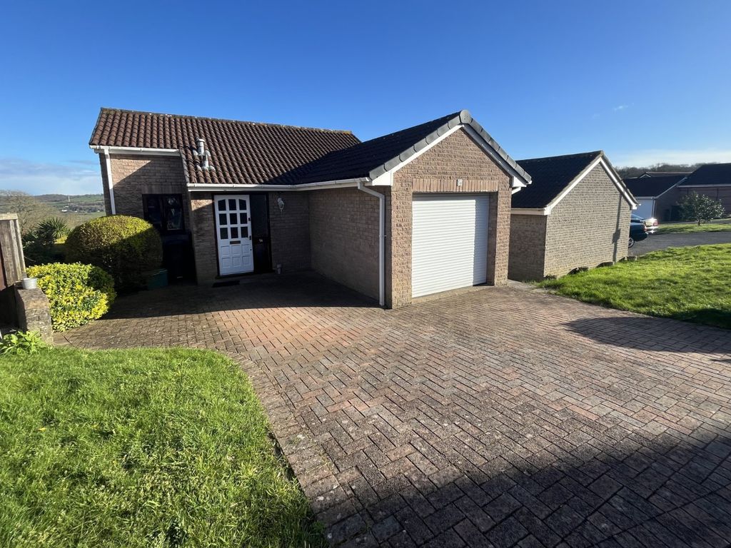 3 bed detached house for sale in The Downs, Portishead, Bristol BS20, £