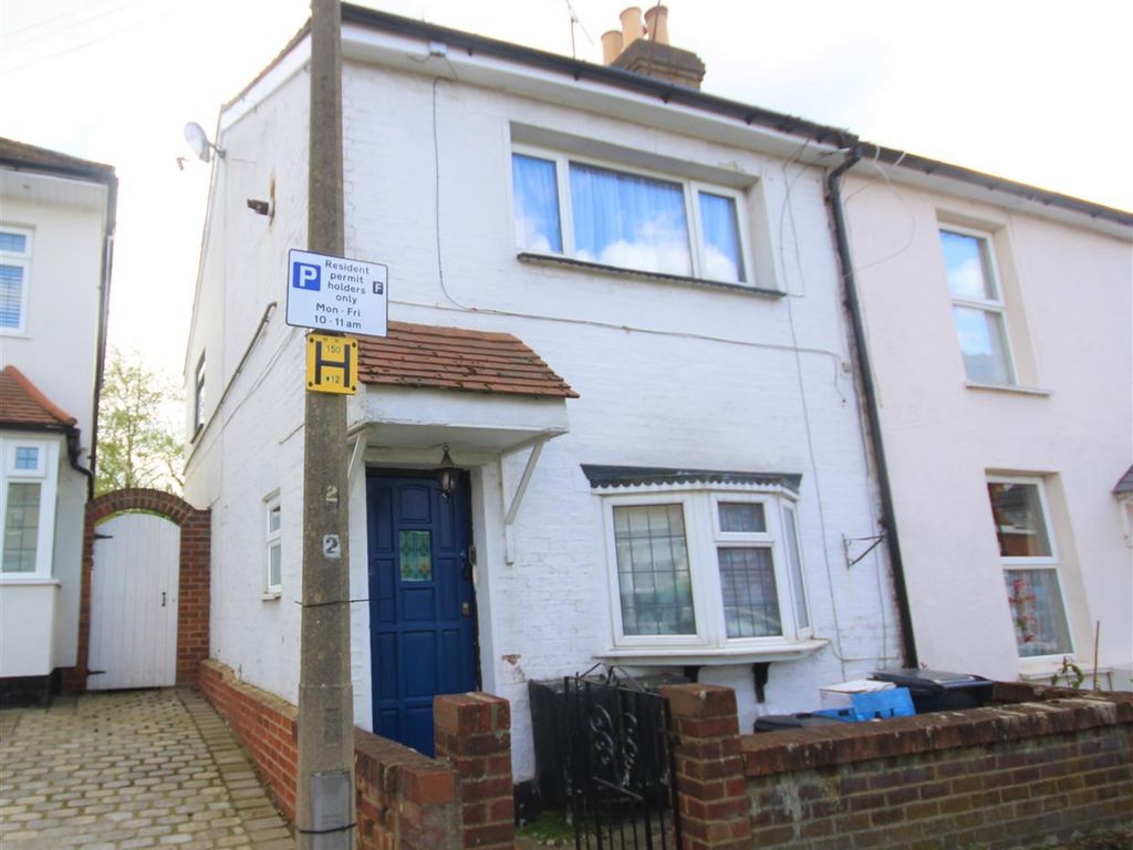 1 bed flat to rent in Albert Street, Warley, Brentwood CM14, £1,150 pcm