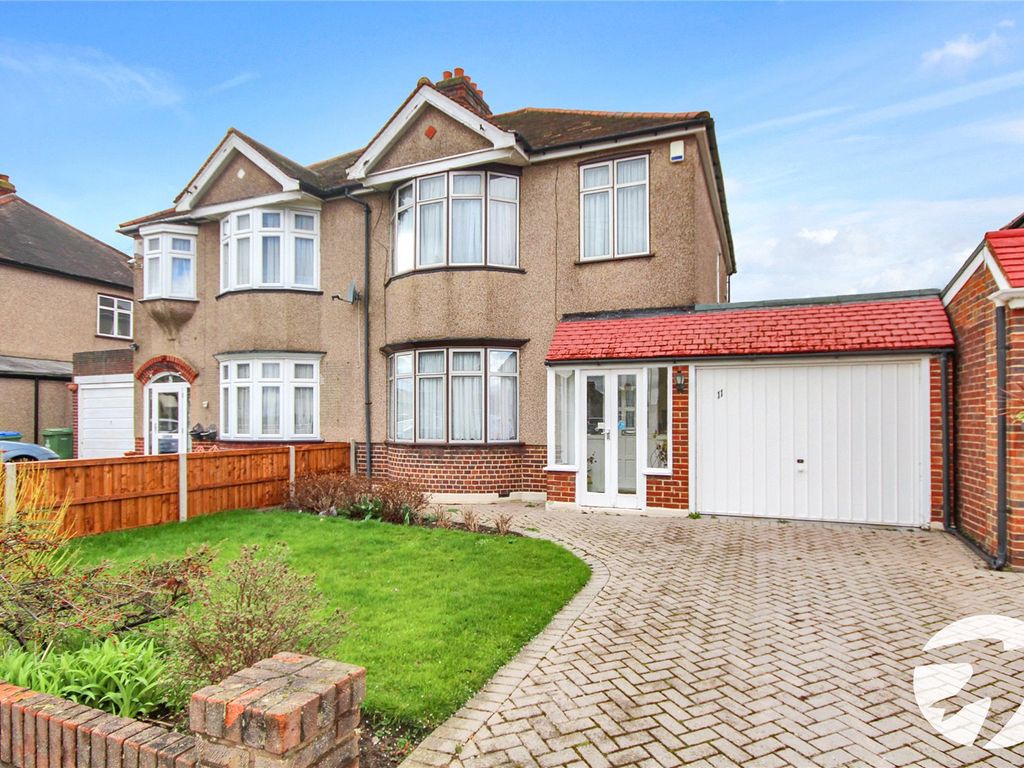 3 bed semidetached house for sale in Hill View Drive, Welling, Kent