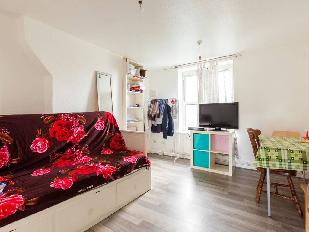 Hollybush Gardens, Bethnal Green, London E2