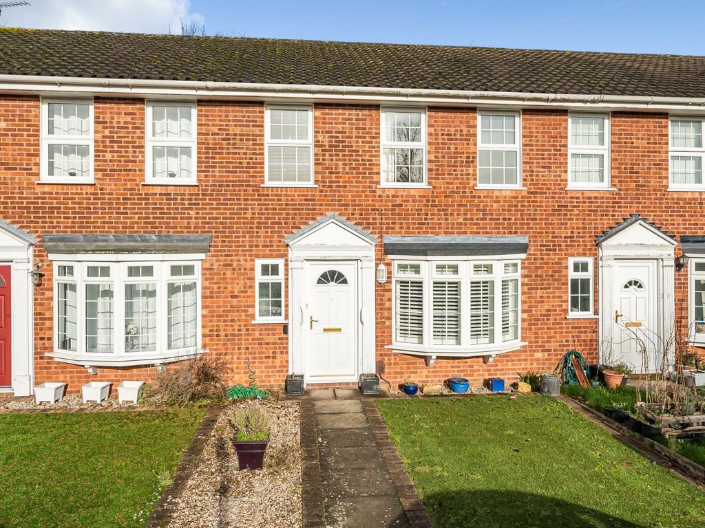 3 bed terraced house for sale in West Byfleet, Surrey KT14, £500,000