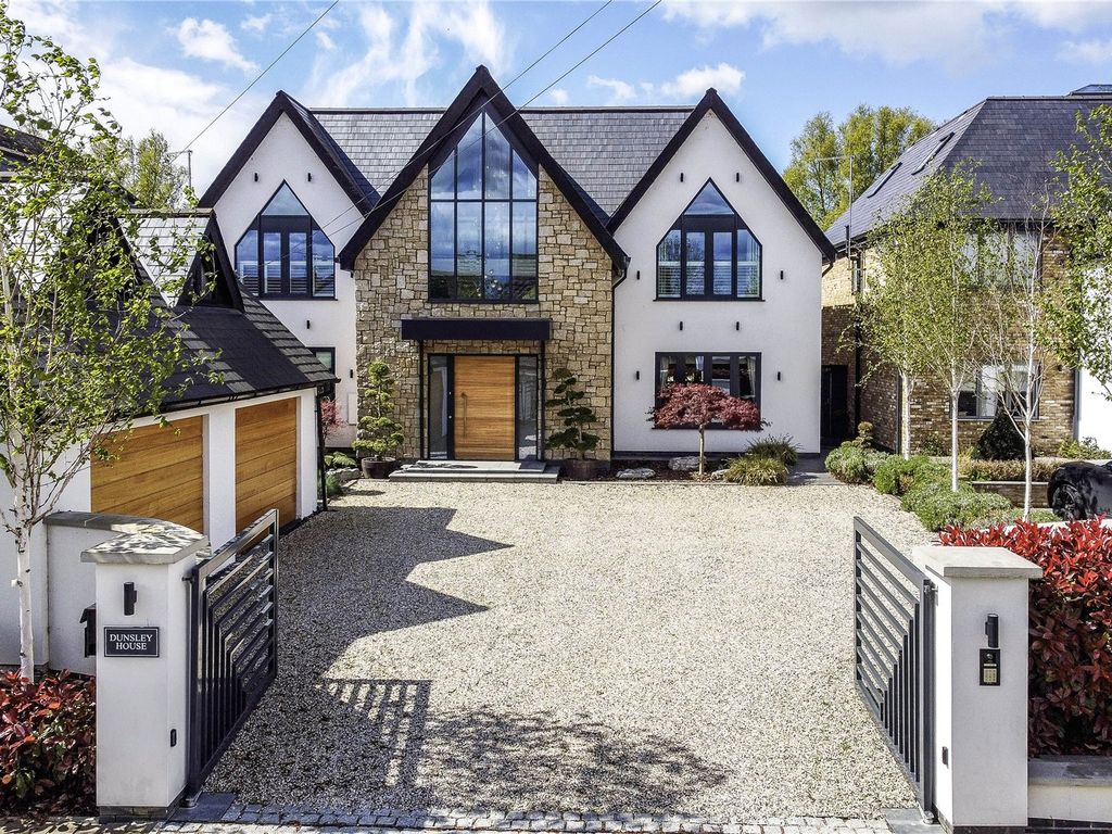 5 bed detached house for sale in Riverside Avenue, Broxbourne