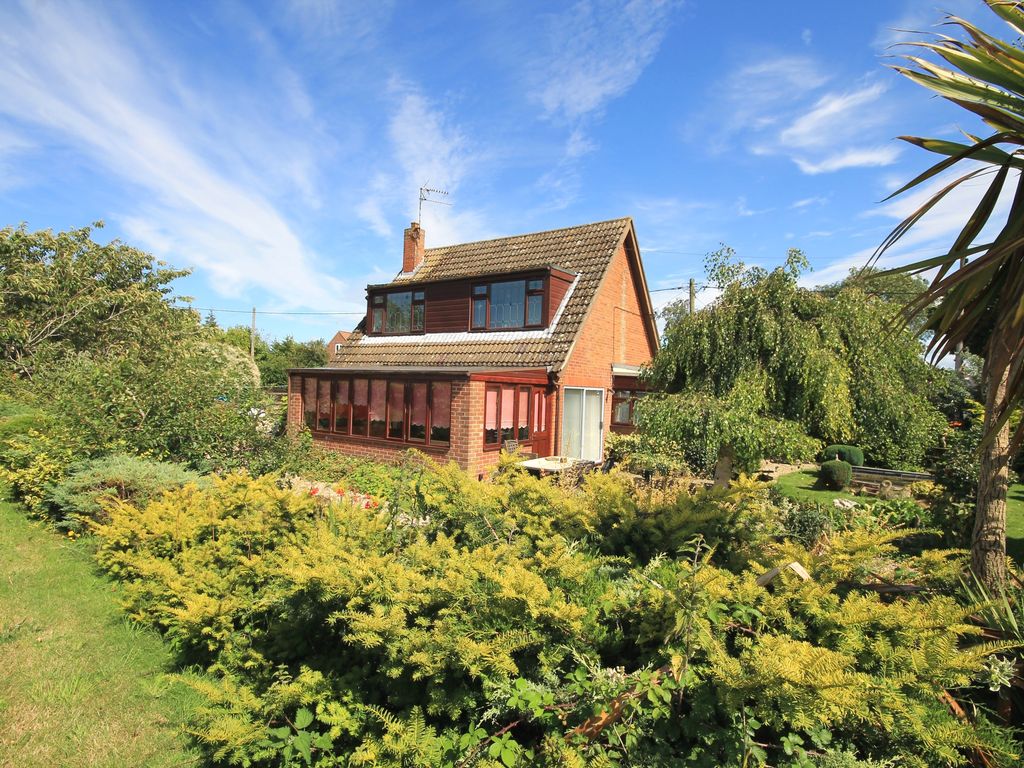 3 bed detached house for sale in Moor Lane, Sculthorpe, Fakenham NR21