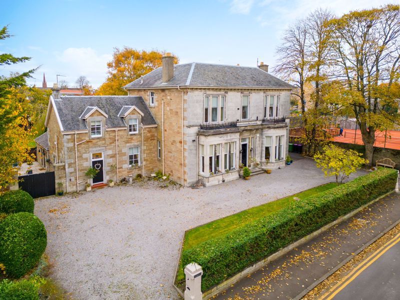7 bed property for sale in Newfield & Newfield Mews, Southpark Road