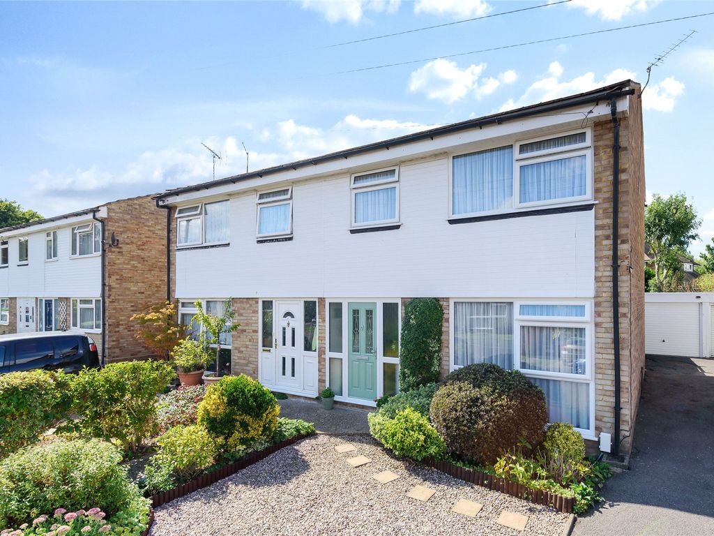 3 bed semidetached house for sale in Addlestone, Surrey KT15 Zoopla