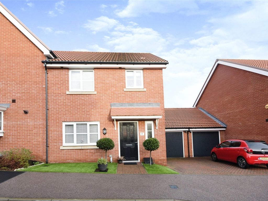 Dulwich Avenue, Basildon SS15  