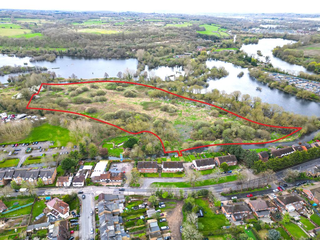 Land for sale in Uxbridge Road, Rickmansworth WD3, £150,000 Zoopla