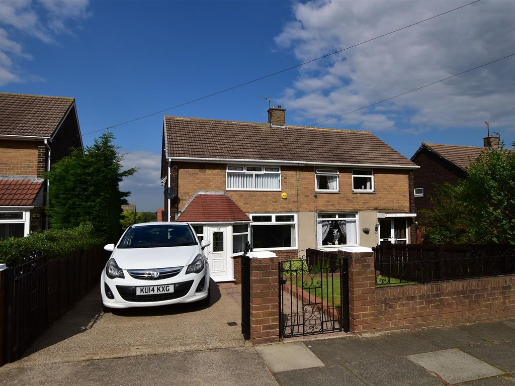 2 bed semidetached house to rent in Ravenna Road, Redhouse, Sunderland