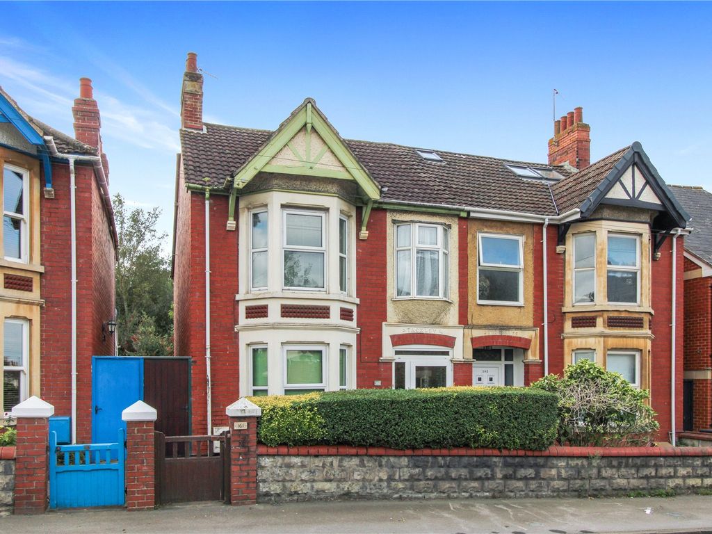 3 bed semidetached house for sale in Kingshill Road, Old Town, Swindon