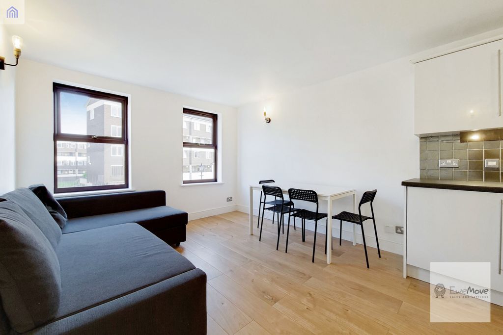 2 bed terraced house to rent in Malmesbury Road, London E3 Zoopla