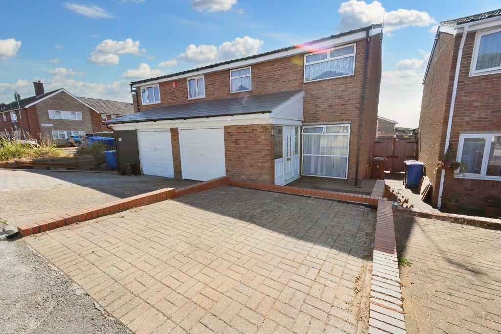 3 bed semidetached house for sale in Sheldrake Drive, Ipswich IP2 Zoopla