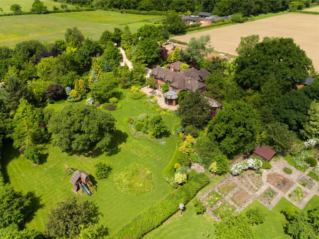 6 bed detached house for sale in Hill Farm Lane, Binfield, Berkshire
