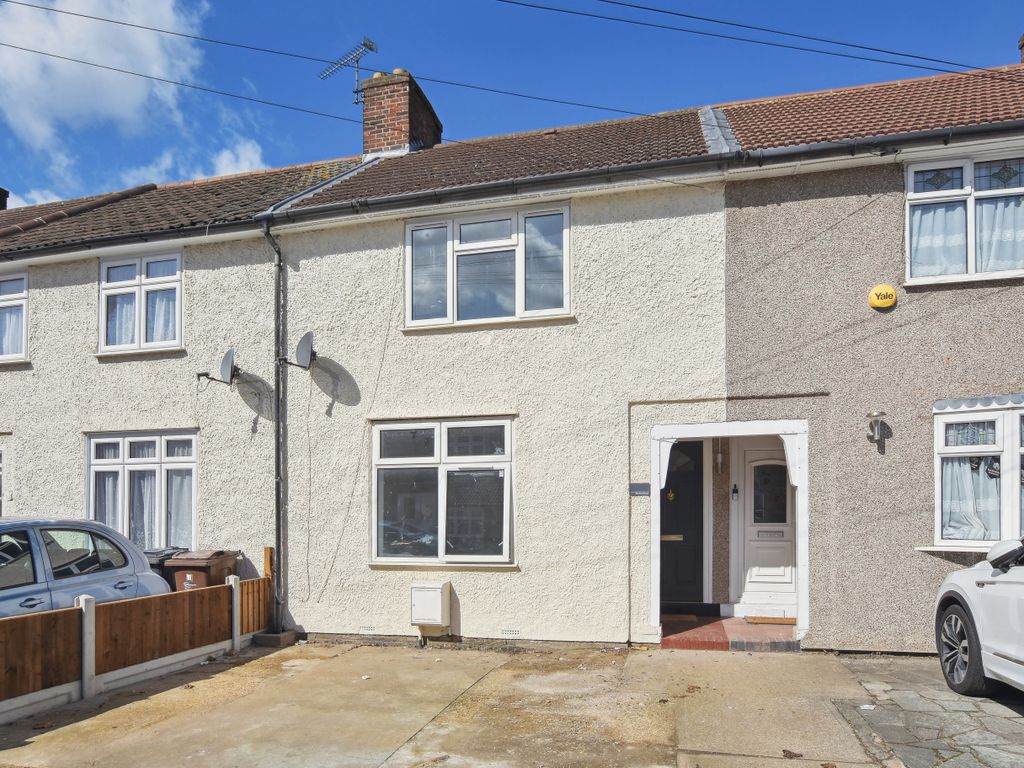 3 bed terraced house to rent in Stonard Road, Dagenham RM8 Zoopla