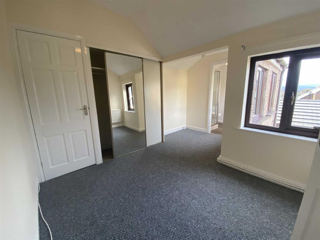 2 bed end terrace house to rent in Tan Y Bryn, Chambers Lane, Mynydd