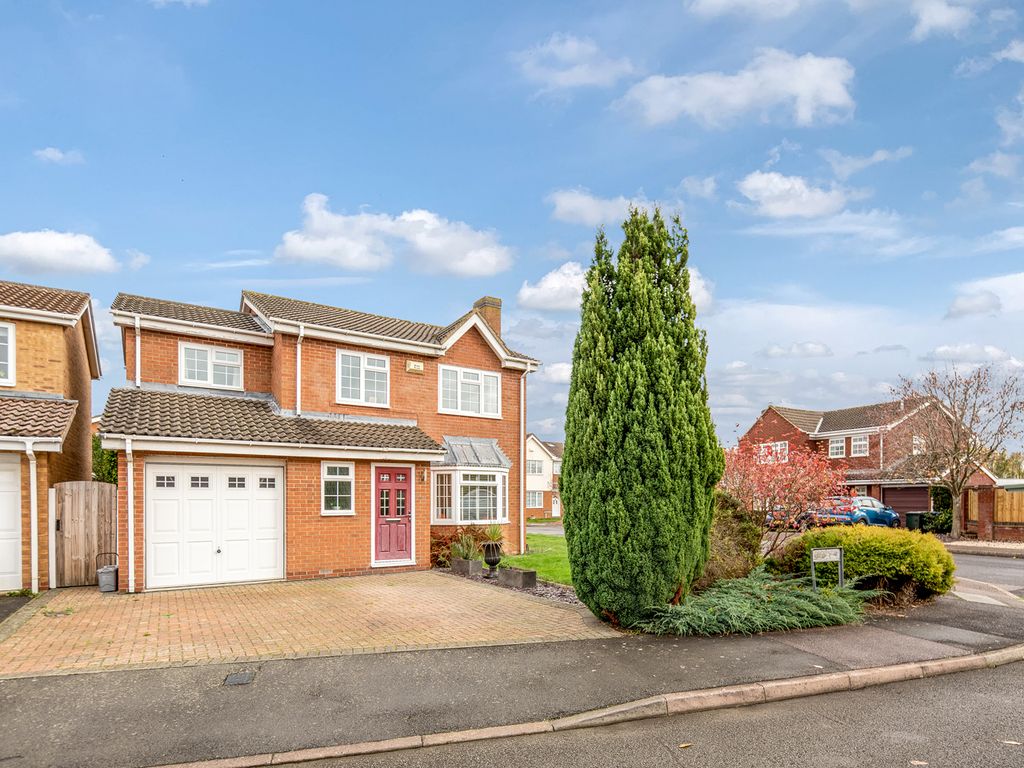 4 bed detached house for sale in Shearwater Drive, Bicester OX26 Zoopla