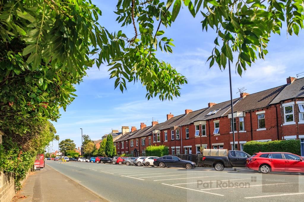 3 bed flat to rent in Salters Road, Gosforth, Newcastle Upon Tyne NE3