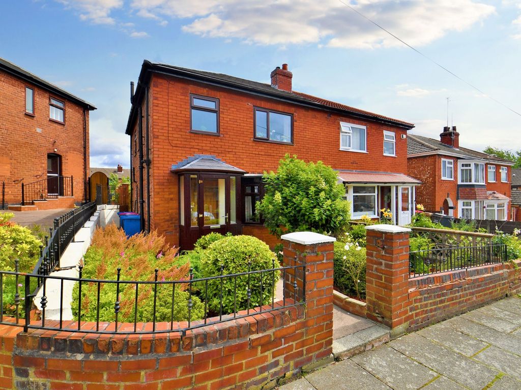 3 bed semidetached house for sale in Hart Hill Drive, Salford M5 Zoopla