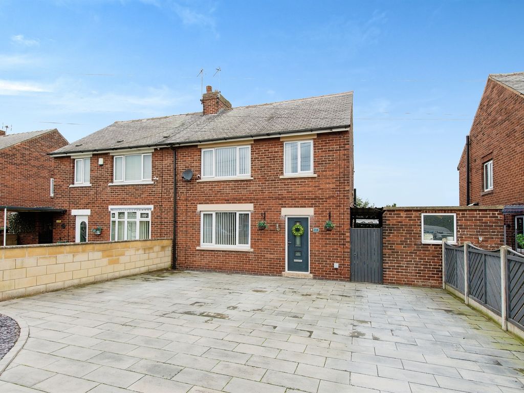 3 bed semidetached house for sale in Broomhill Avenue, Knottingley