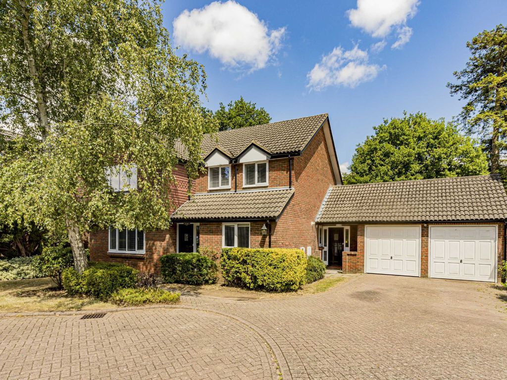 4 bed property to rent in St. Michaels Close, Old Malden, Worcester