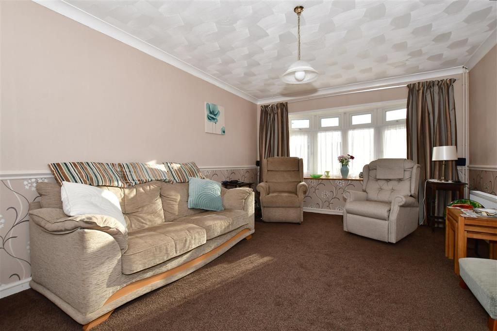 3 bed semidetached bungalow for sale in Cerne Road, Gravesend, Kent
