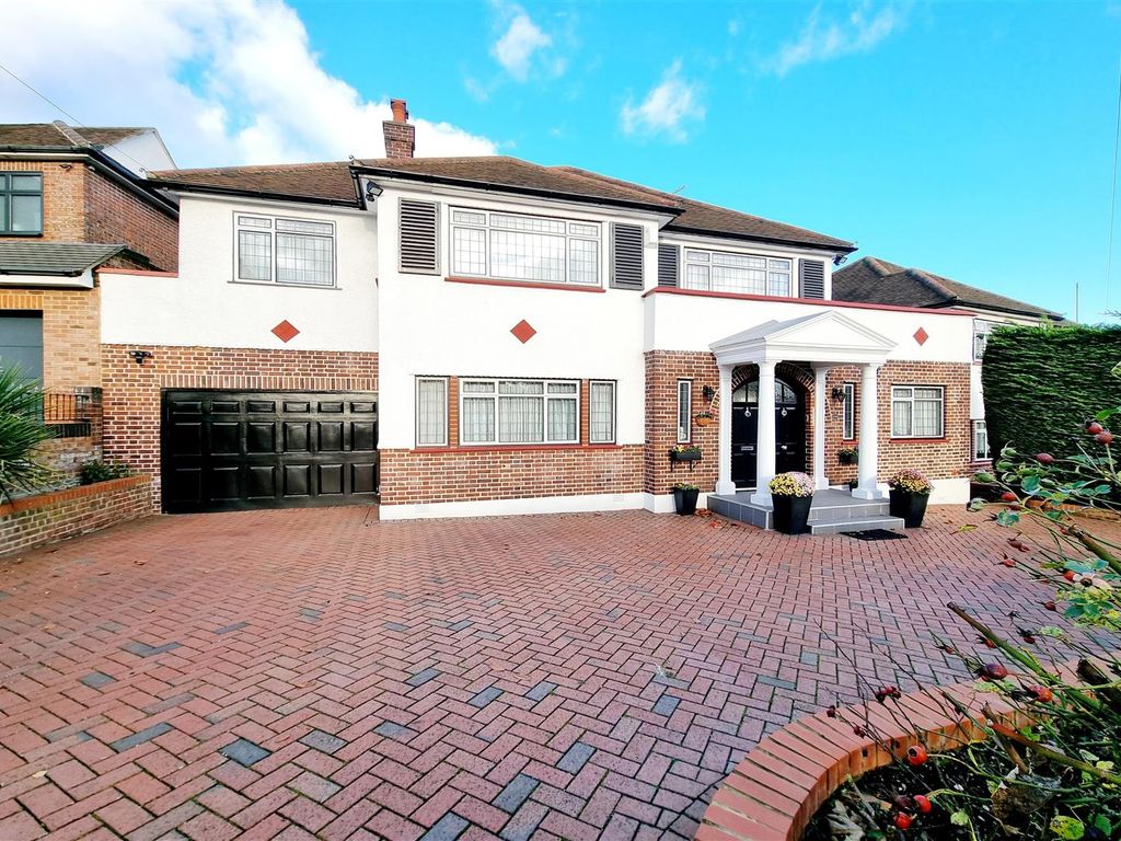 5 bed detached house for sale in Prince Avenue, Southgate