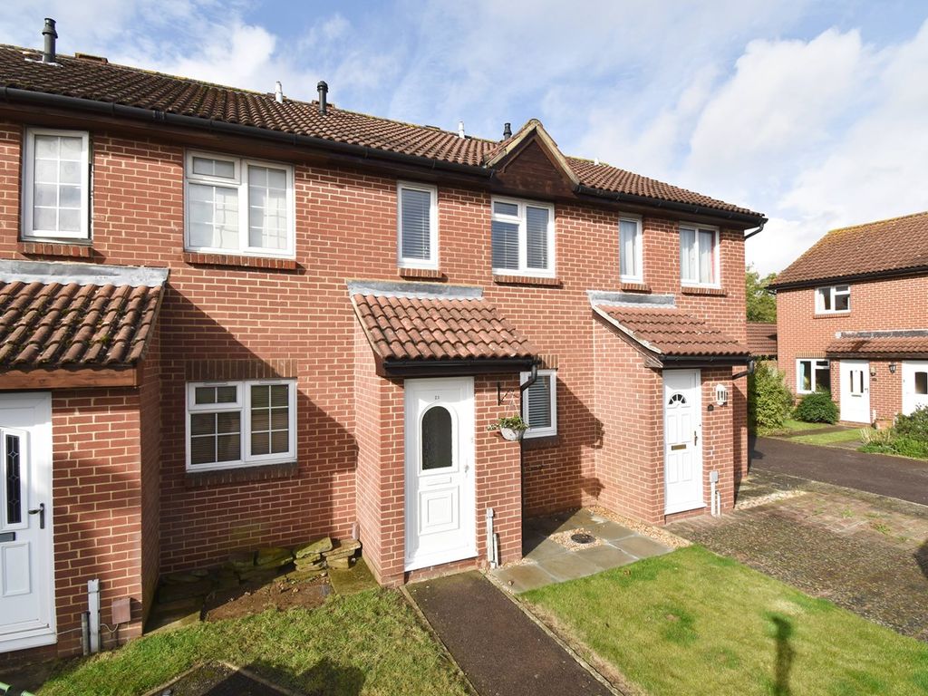 2 bed terraced house for sale in Telford Drive, WaltonOnThames KT12