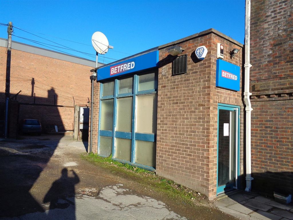 Retail premises to let in High Street, Northallerton DL7 Zoopla