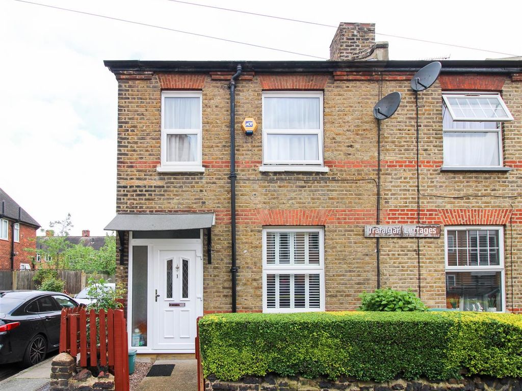 3 bed end terrace house for sale in Queen Street, London N17 Zoopla
