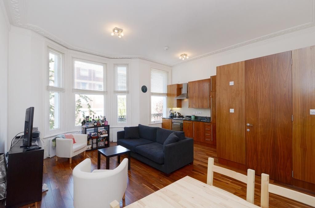2 bed flat to rent in Castletown Road, London W14 Zoopla