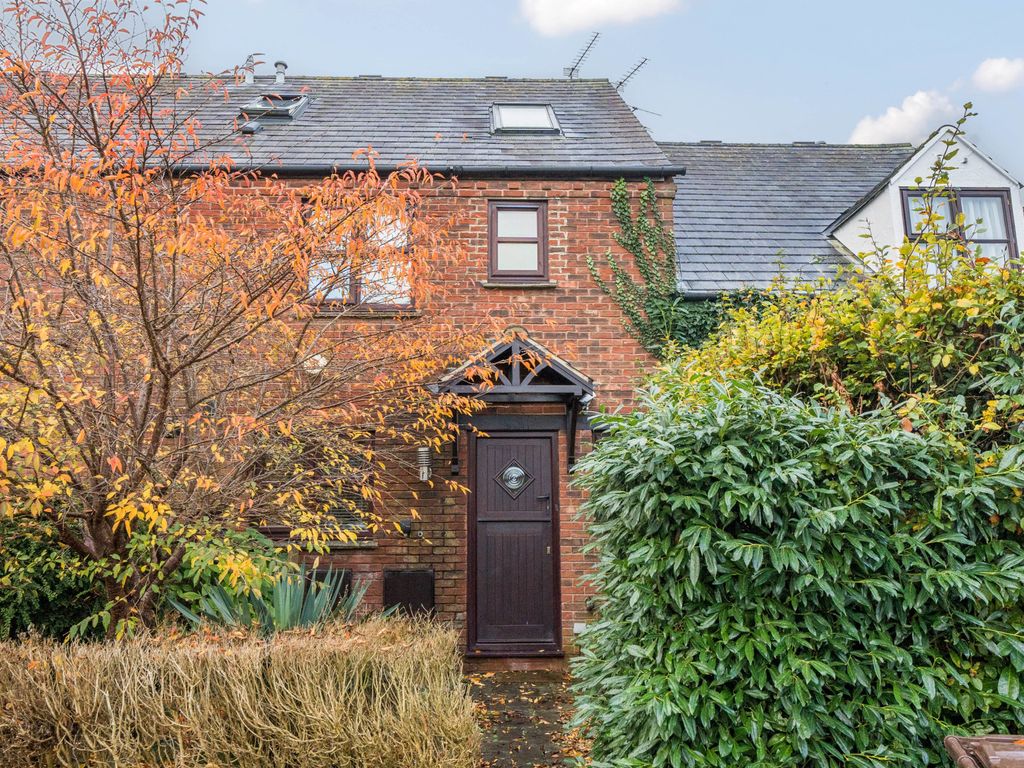 4 bed terraced house for sale in Furlong Lane, Cleeve