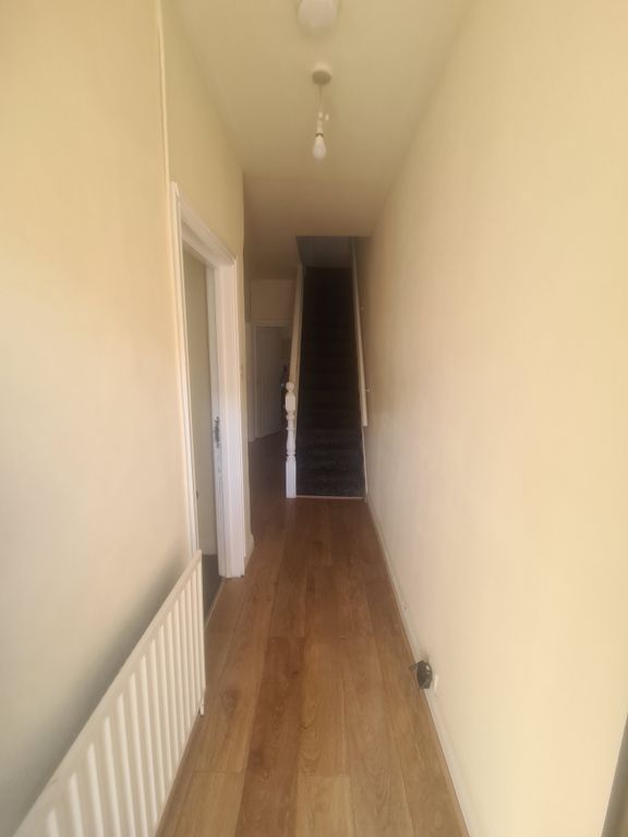 1 bed terraced house to rent in Rothesay Avenue, Nottingham NG7, £563